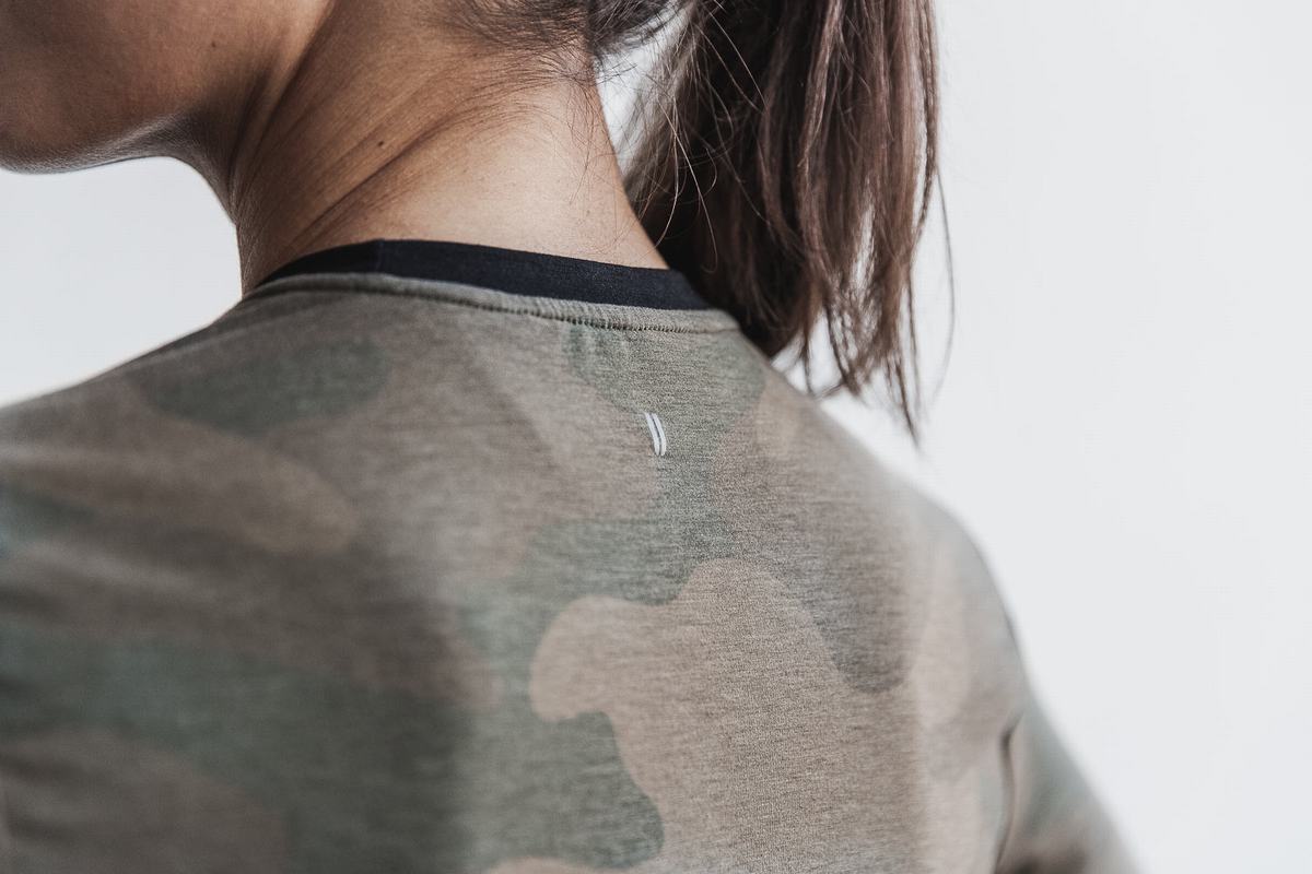 Nobull Boxy Women's T Shirts Green Camo | Australia (GP9271)